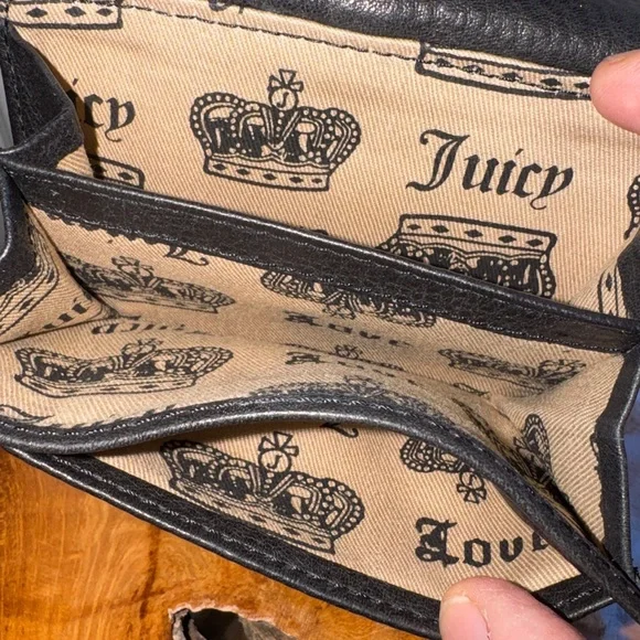 Juicy Couture High Quality Wallet For Nice Girls Who Like Stuff - Picture 5 of 15